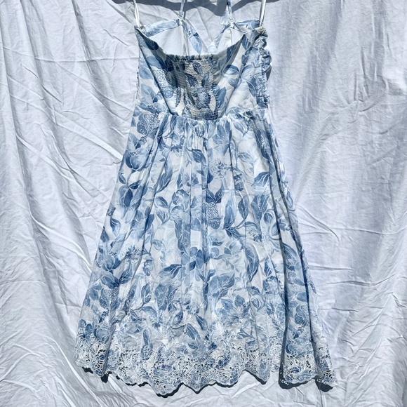 White and Blue Floral Print w Lace Trim Cotton Blend Strapless or Halter Dress - Picture 4 of 5